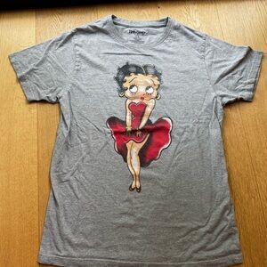 Betty Boop Red and Gray t-shirt - L